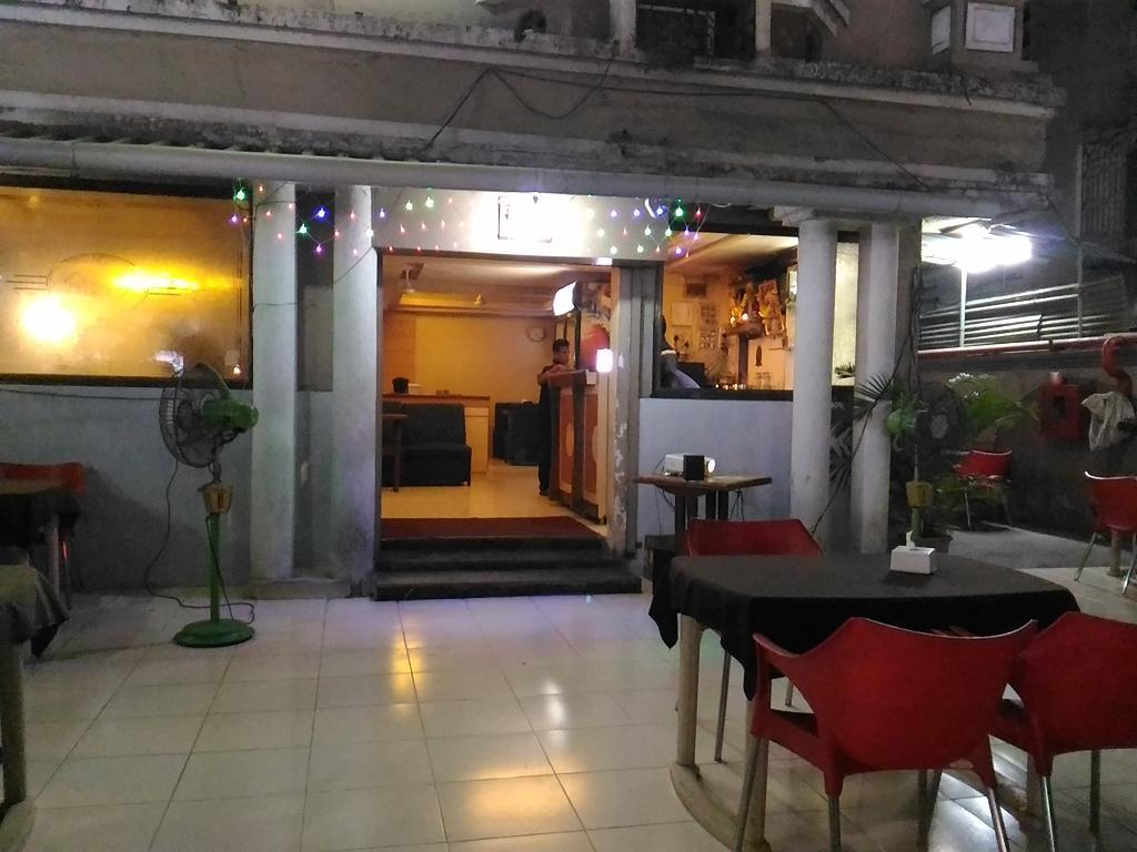 Hotel Palms Navi Mumbai Luaran gambar
