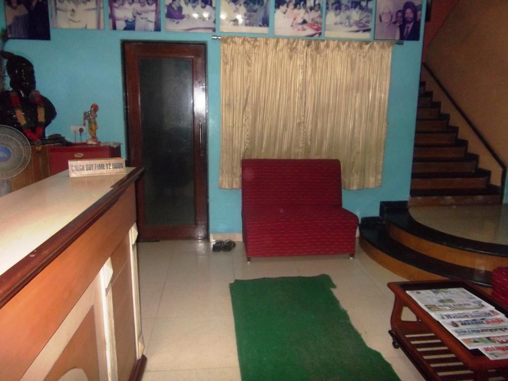Hotel Palms Navi Mumbai Luaran gambar